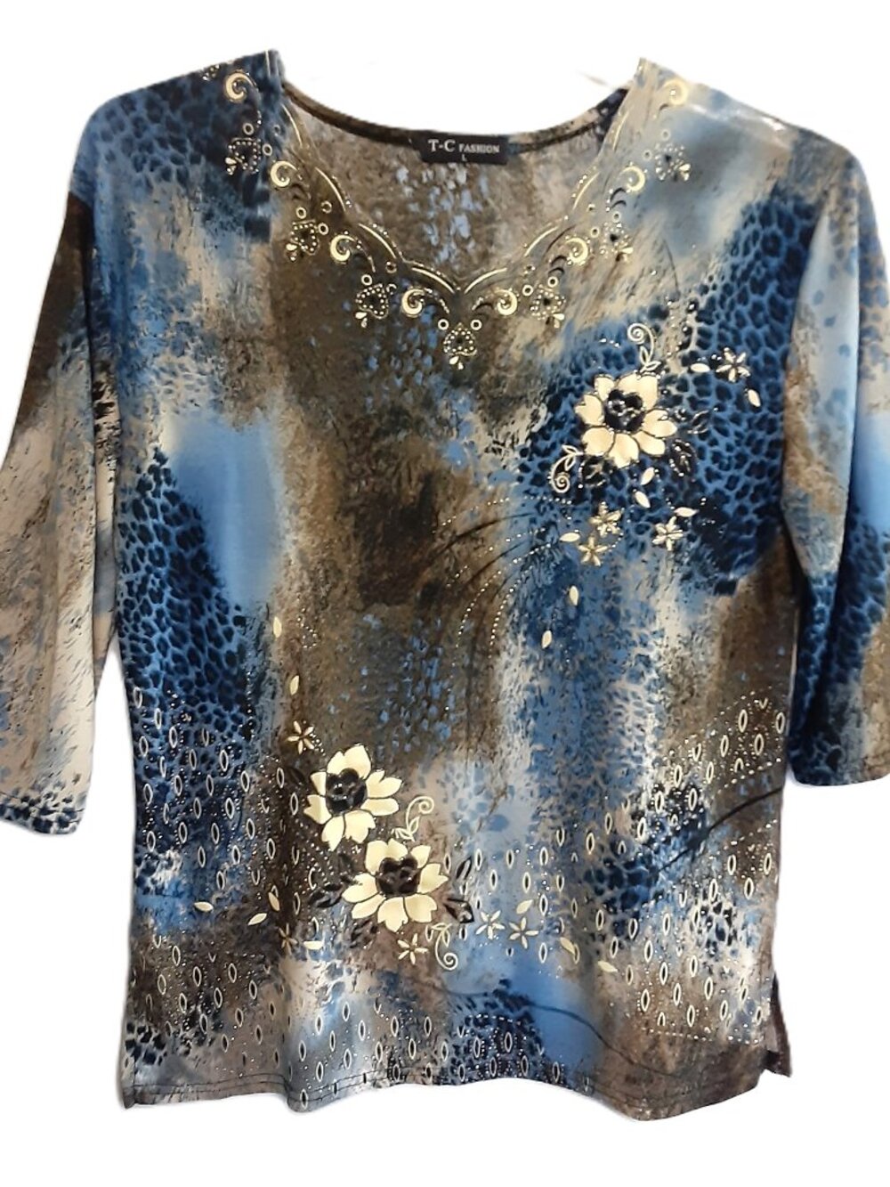 T-C Fashion Blouse Size L Pullover V-Neck Glitter Colored Hearts & Flowers